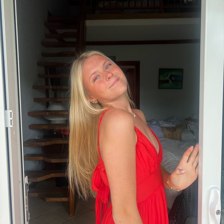 Profile Picture of e (@erin_agers) on Tiktok
