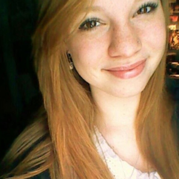 Profile Picture of Mackenzie James (@mackj) on Poshmark