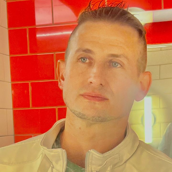 Profile Picture of davidknazek (@davidknazek) on Tiktok