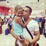 Profile Picture of Oscar Mesa (@oscar.mesa.961) on Instagram