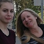Profile Picture of lori (@loriasorge) on Instagram