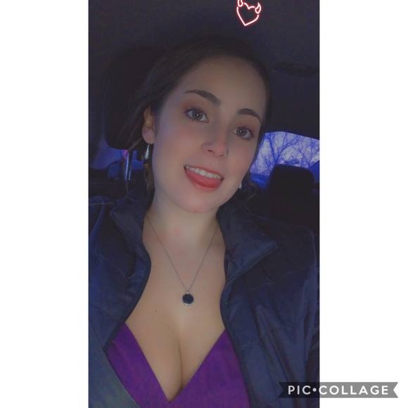 Profile Picture of Kali Tuschl (@kalituschl) on Poshmark