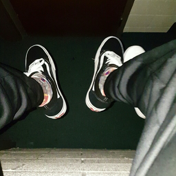 Profile Picture of Chris Giron (@1oochrisoo1) on Poshmark