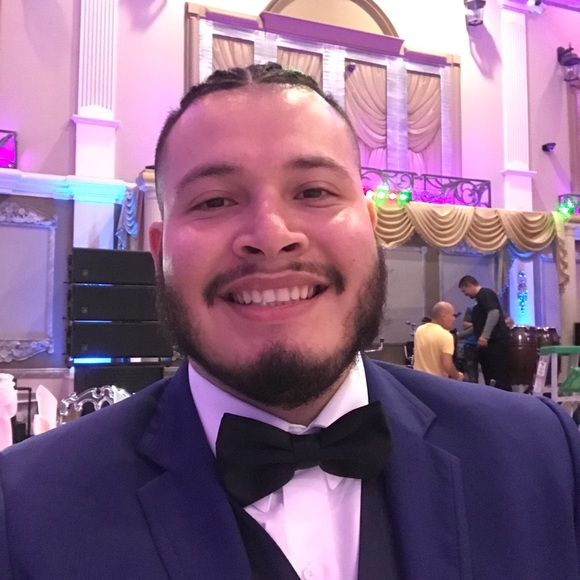 Profile Picture of Jose Ruiz (@kingjayyy01) on Poshmark