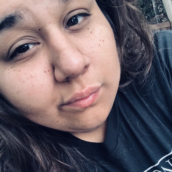 Profile Picture of Gabrielle Mendiola (@g_ayala117) on Poshmark