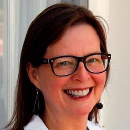 Profile Picture of Cindy Richards (@CindyTravelsOn) on Twitter