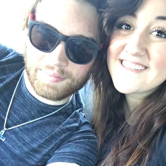 Profile Picture of Sarah Morgan (@sarahmorgan123) on Poshmark