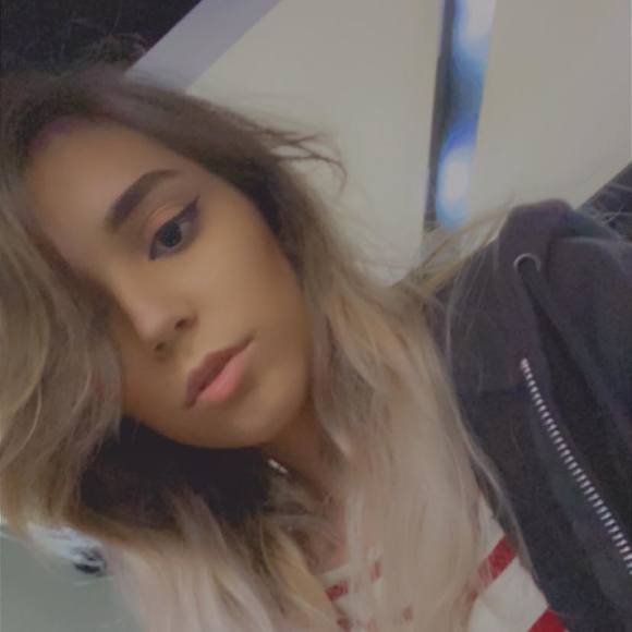 Profile Picture of Audrey Contis (@audreycontis) on Poshmark