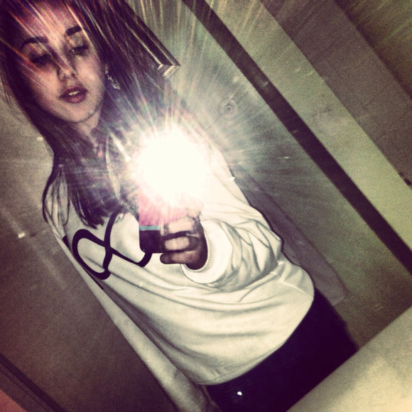 Profile Picture of Alexa Fleming (@alexafleming) on Poshmark