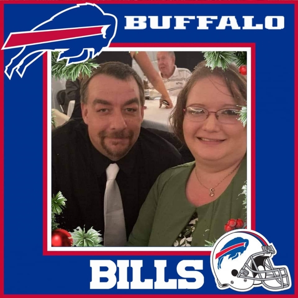 Profile Picture of Heidi Blumenschein (@hunter_livy) on Poshmark