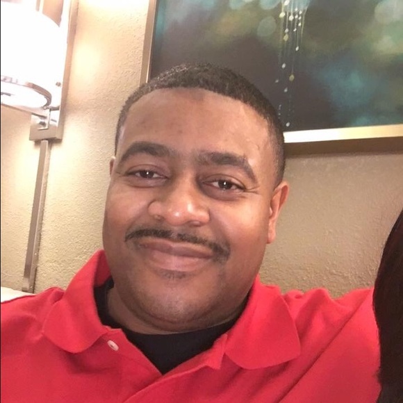 Profile Picture of Larry Wilburn (@lwilburn74) on Poshmark