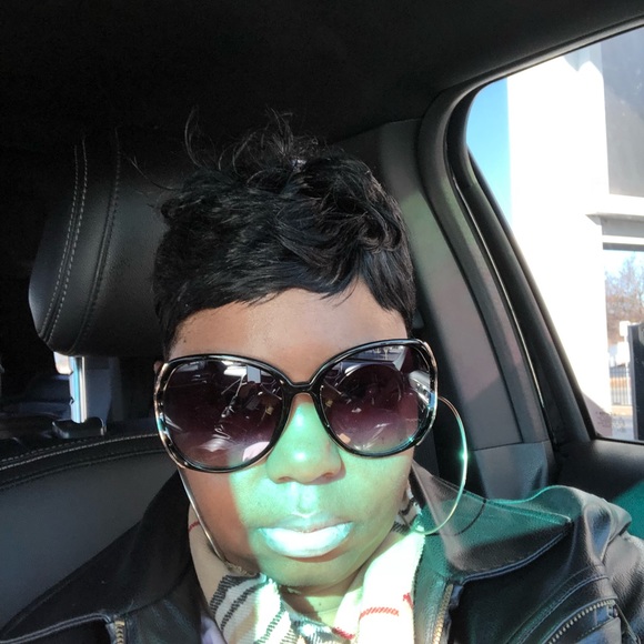 Profile Picture of Teresa Stenson (@territerri26) on Poshmark