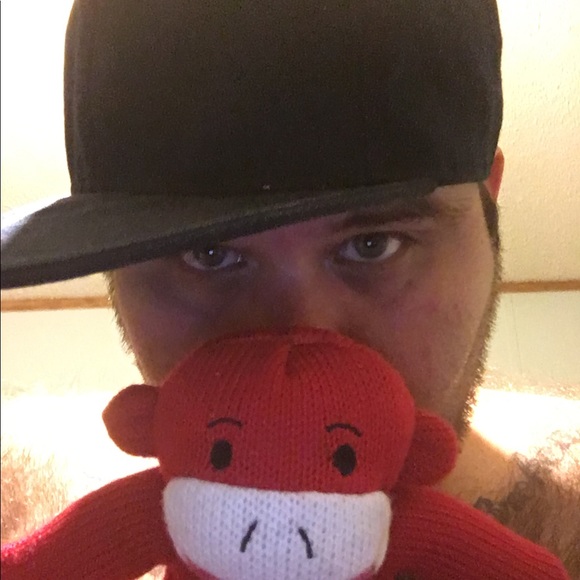 Profile Picture of Travis Lowe (@killianjayde) on Poshmark