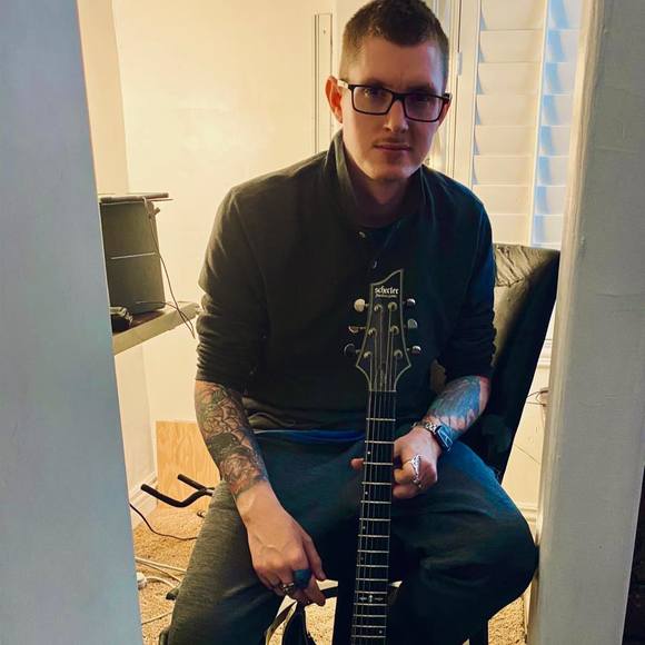 Profile Picture of Scott Summerfield (@scottsummerfiel) on Poshmark