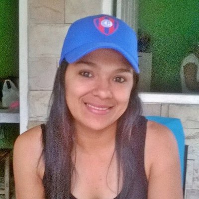 Profile Picture of Gloria Carolina Deni (@GloriaDenis90) on Twitter