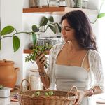 Profile Picture of Valeria Hinojosa | Eco Life🍃 (@waterthruskin) on Instagram