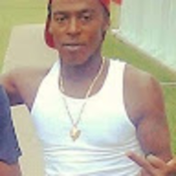 Terry Rothschild - Poshmark Profile Picture of Terry Rothschild (@terryrothschild) on Poshmark