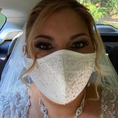 Profile Picture of Vanessa Michele Buckley (@livefan1980) on Twitter