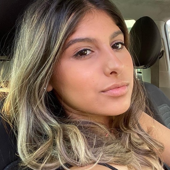 Profile Picture of Karely Ramirez (@kforever3) on Poshmark