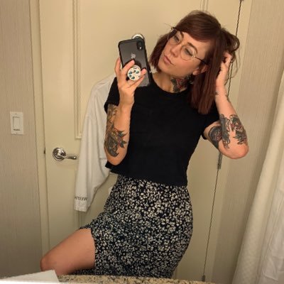 Profile Picture of Krista Marie (@kristaforwalkin) on Twitter