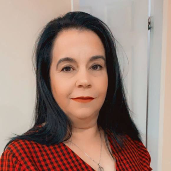 Profile Picture of Marta Gutierrez (@javitejada91) on Poshmark