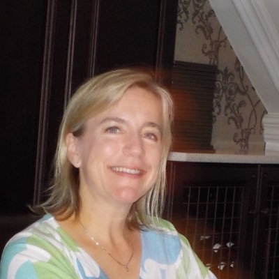 Profile Picture of Andrea Hill (@am_hill) on Twitter