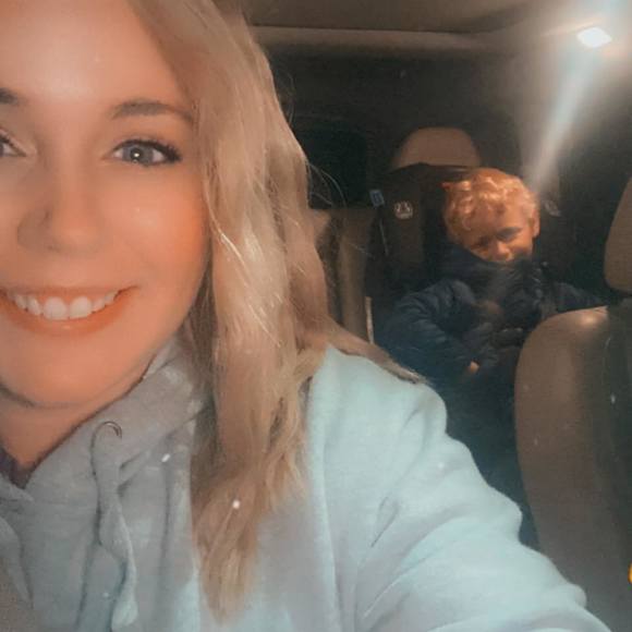 Profile Picture of Savannah Stieglitz (@sstiegz) on Poshmark