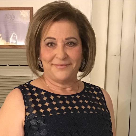 Jannan Jabbouri - Poshmark Profile Picture of Jannan Jabbouri (@jannan_1957) on Poshmark