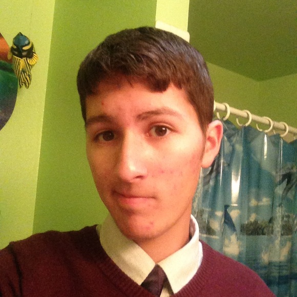 Profile Picture of Matthew Rodriguez (@mattr23) on Poshmark