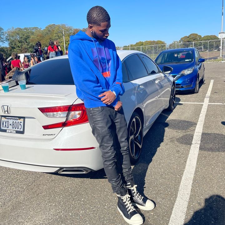 Profile Picture of BarrysPerspective (@doulayeeee) on Tiktok