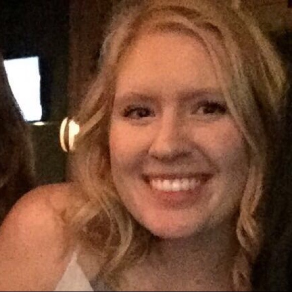 Profile Picture of Julianna Jenkins (@jujujenk) on Poshmark