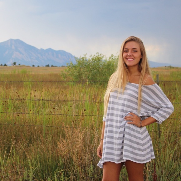 Profile Picture of Lily Walters (@lilibethwalters) on Poshmark