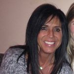 Profile Picture of Julie Schneider (@jules_schneider) on Instagram