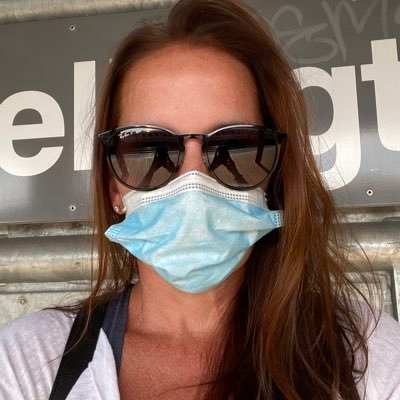 Profile Picture of Jennifer Robins (@Firby913) on Twitter