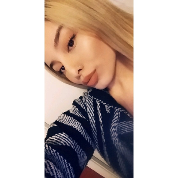 Profile Picture of Stella Appodaca (@rosaappodaca_12) on Poshmark