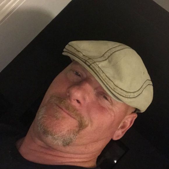 Profile Picture of Bradley Fricks (@bradleyfricks) on Poshmark