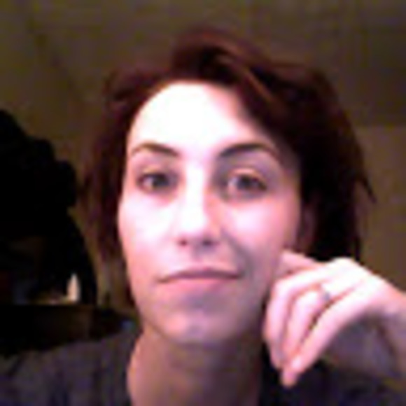 Profile Picture of Sherina Callahan (@sherinacallahan) on Poshmark