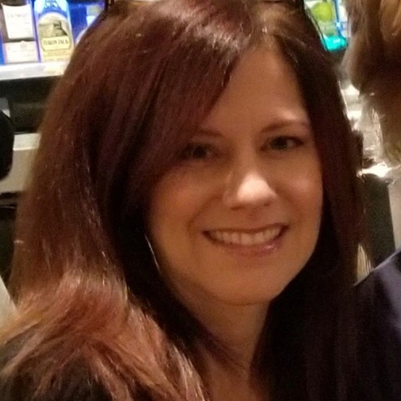 Profile Picture of Christine Visconti (@chrissyvof3) on Poshmark