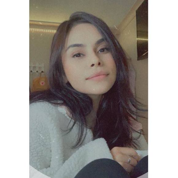 Profile Picture of Cinthia Ramos (@cindy1992) on Poshmark