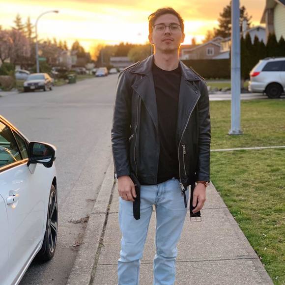 Profile Picture of James lee curtis Mccully (@myzreal008) on Poshmark