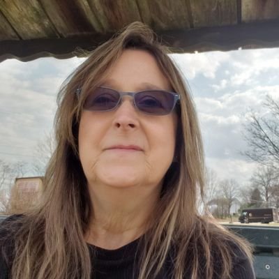 Profile Picture of Karen Fleck (@KarenFleck15) on Twitter