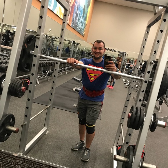 Profile Picture of David Melara (@ndavidme) on Poshmark