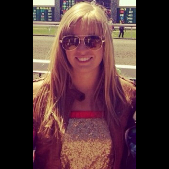Profile Picture of Jenna Lefevers (@jenlef12) on Poshmark