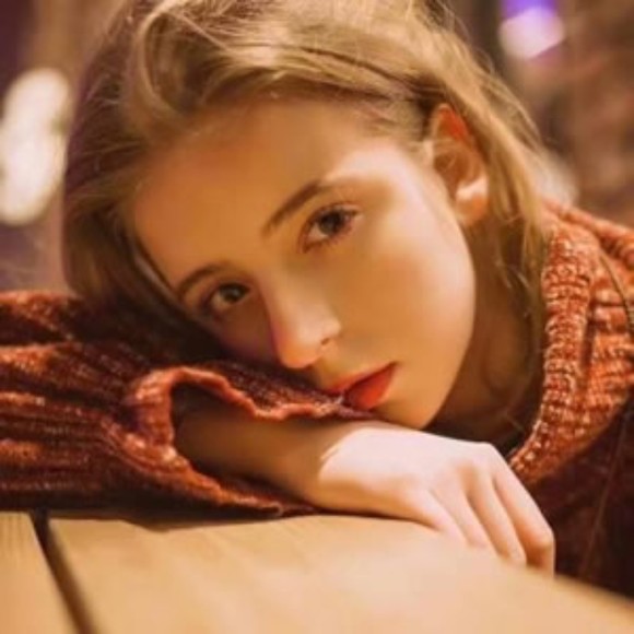 Profile Picture of Gregory Rose (@buzzingfilature) on Poshmark