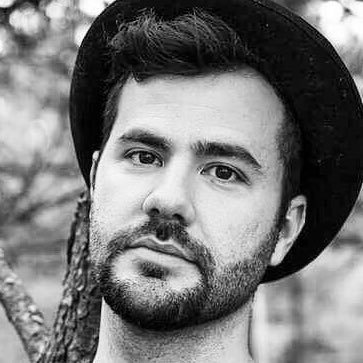 Profile Picture of Geoffrey Jones (@GeoffreyBJones) on Twitter