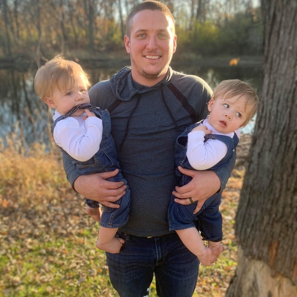 Profile Picture of Benjamin Zielinski (@benjamin_z) on Poshmark