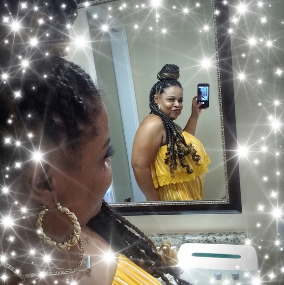 Profile Picture of Dawn Mccreary (@drm114) on Poshmark