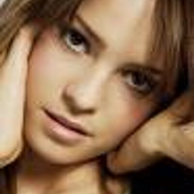 Profile Picture of Evazapata (@evazapata) on Twitter