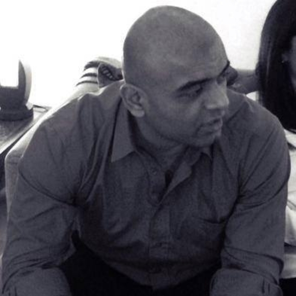 Profile Picture of Sameer Javed (@sameerjvd) on Poshmark