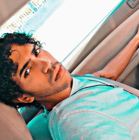 Profile Picture of Christian Javier (@christianjav251) on Poshmark